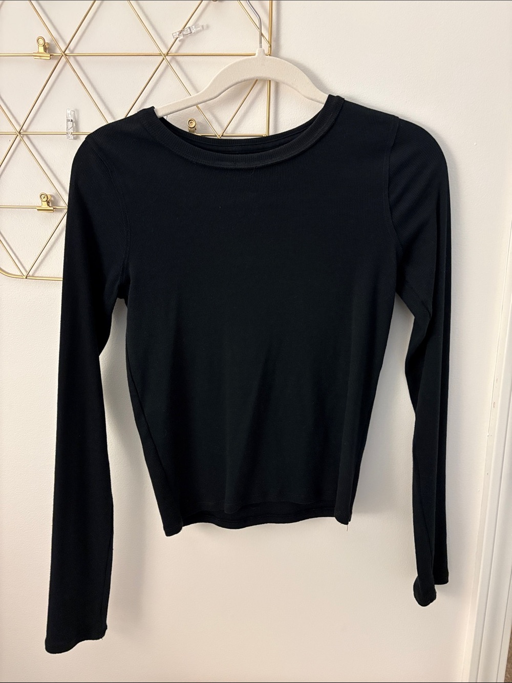 Hollister Black Long-Sleeve Women's Crewneck Top
